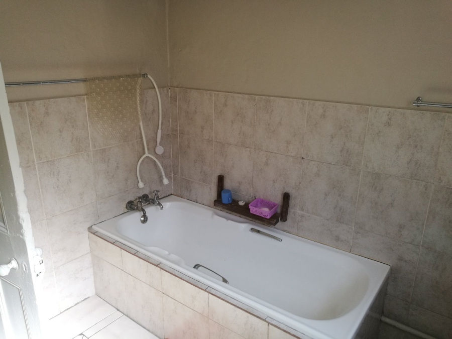 1 Bedroom Property for Sale in Bethlehem Free State
